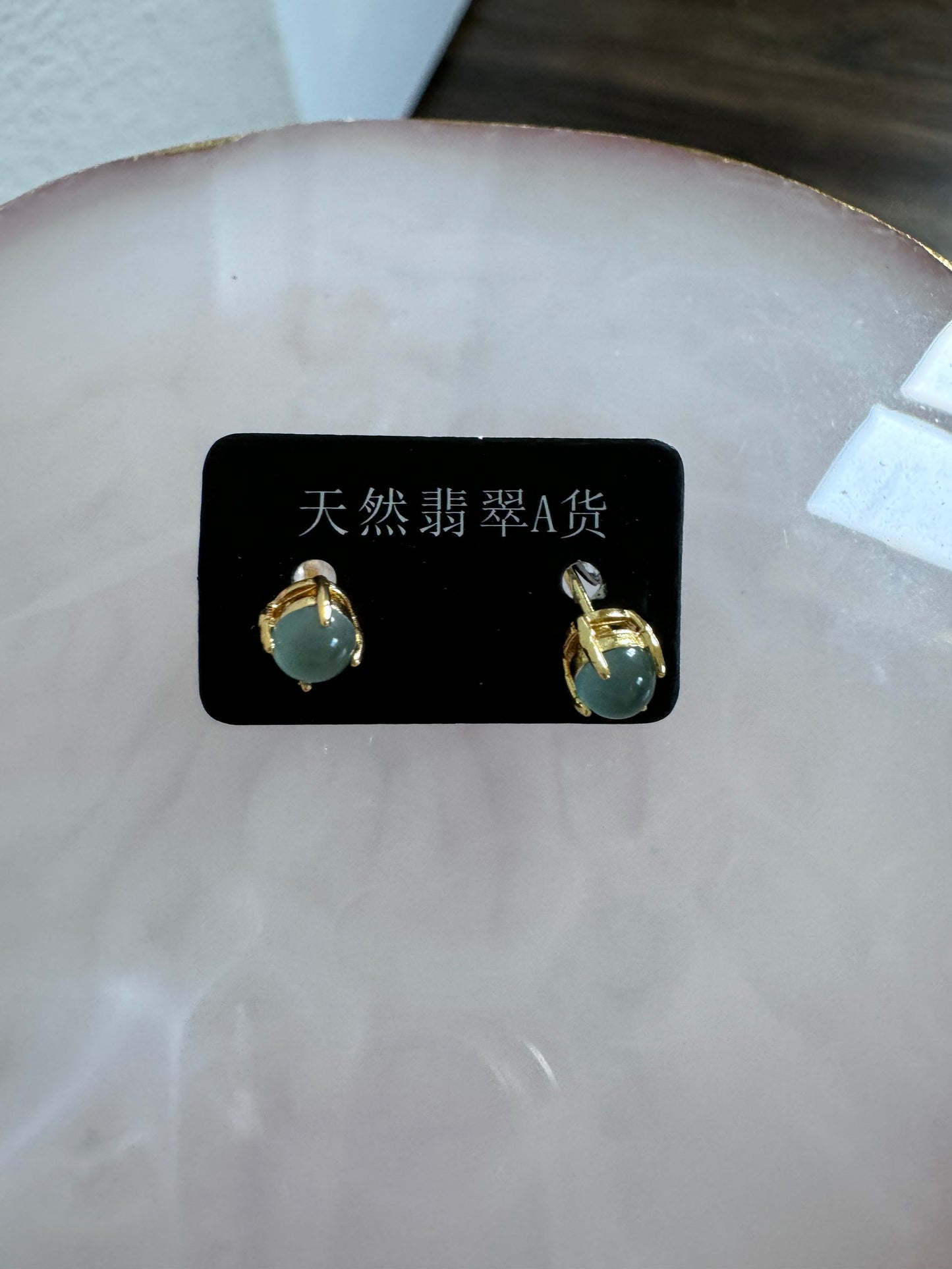 E11 金绿色小耳钉